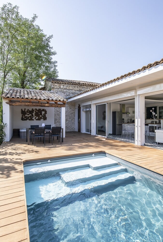 Escaliers piscine